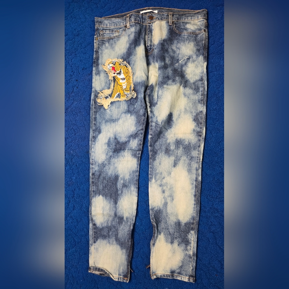 Men's Blue Tiger Patch Jeans TH